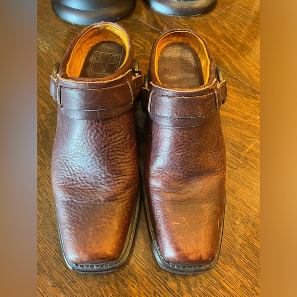Frye leather booties. Size 7.5. Fit like an 8-8.5 - Picture 2 of 4